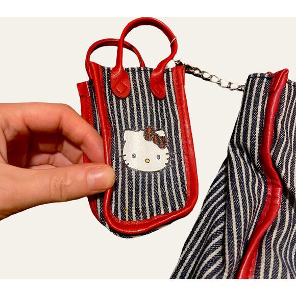 Hello Kitty Sanrio Y2K Striped Navy and Red Purse - Picture 3 of 4